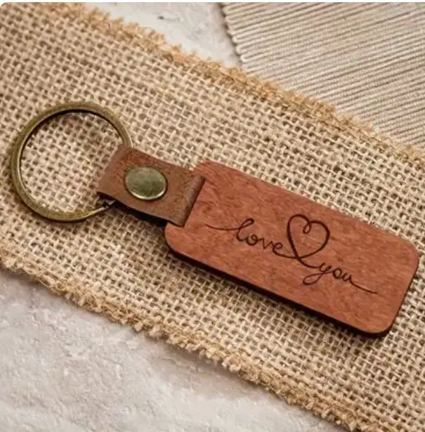 Porte-clefs en cuir et bois 